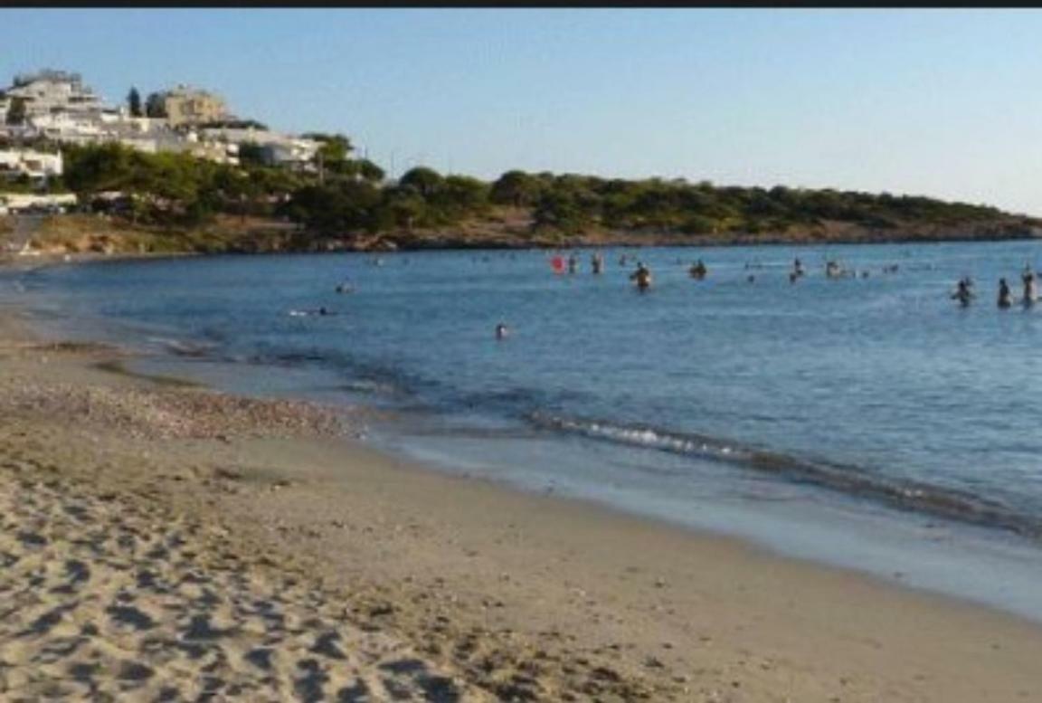 The Boucamviglia Beach House Saronida Kültér fotó