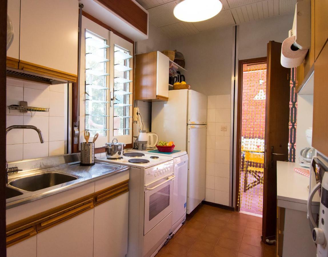 The Boucamviglia Beach House Saronida Kültér fotó