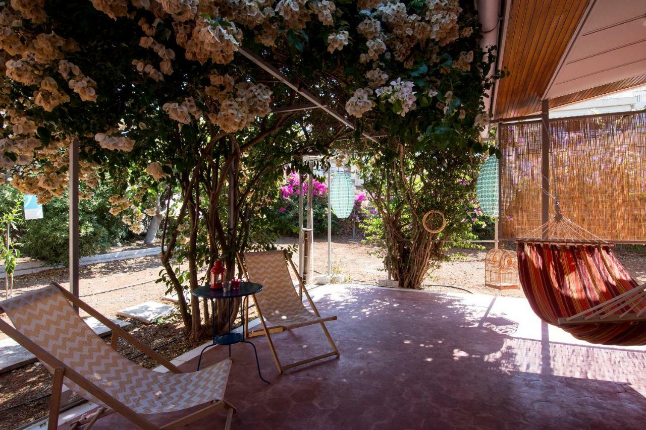 The Boucamviglia Beach House Saronida Kültér fotó